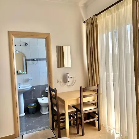 Brian Apartman Ksamil