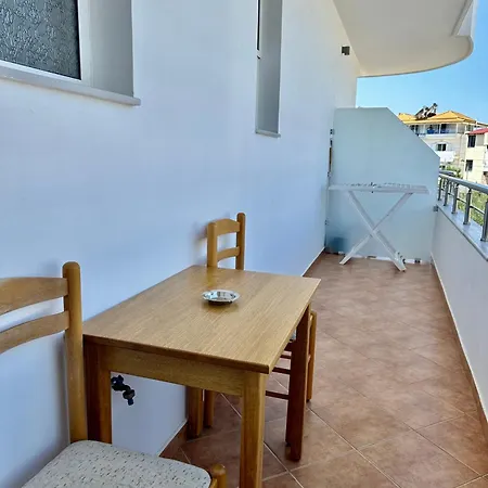 Brian Apartman Ksamil