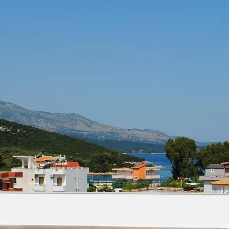 Visi Διαμέρισμα Εξαμίλιο